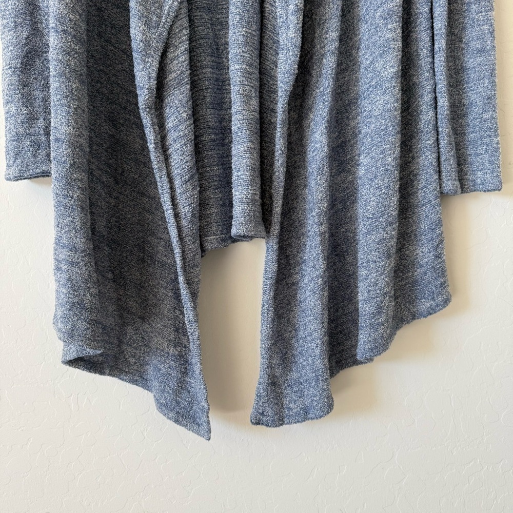 Shimera Cozy Soft Blue & White Fuzzy Open Front Hi Low Cardigan Medium - Picture 6 of 12